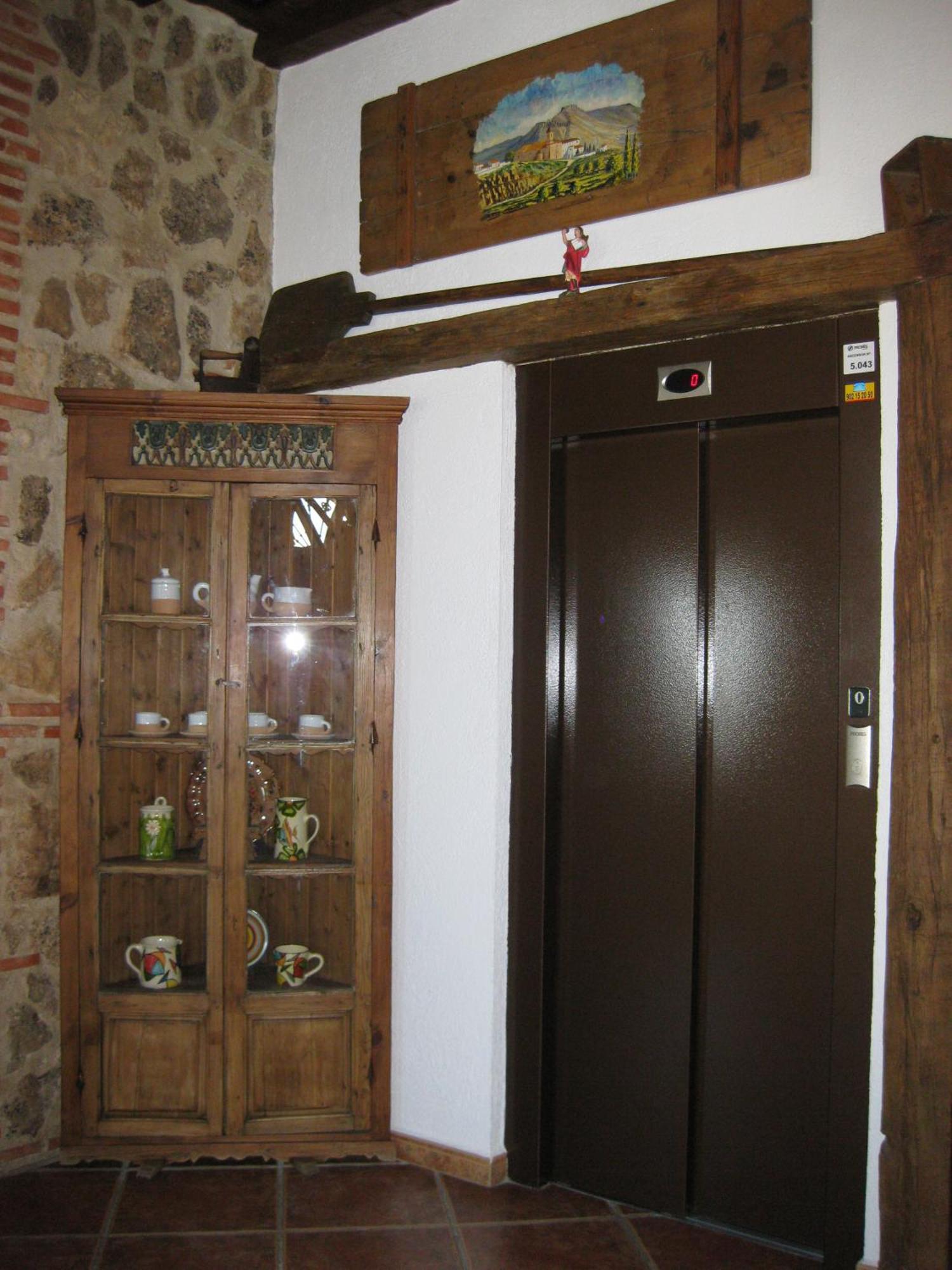 Hotel Velad 벨레즈블랭코 외부 사진